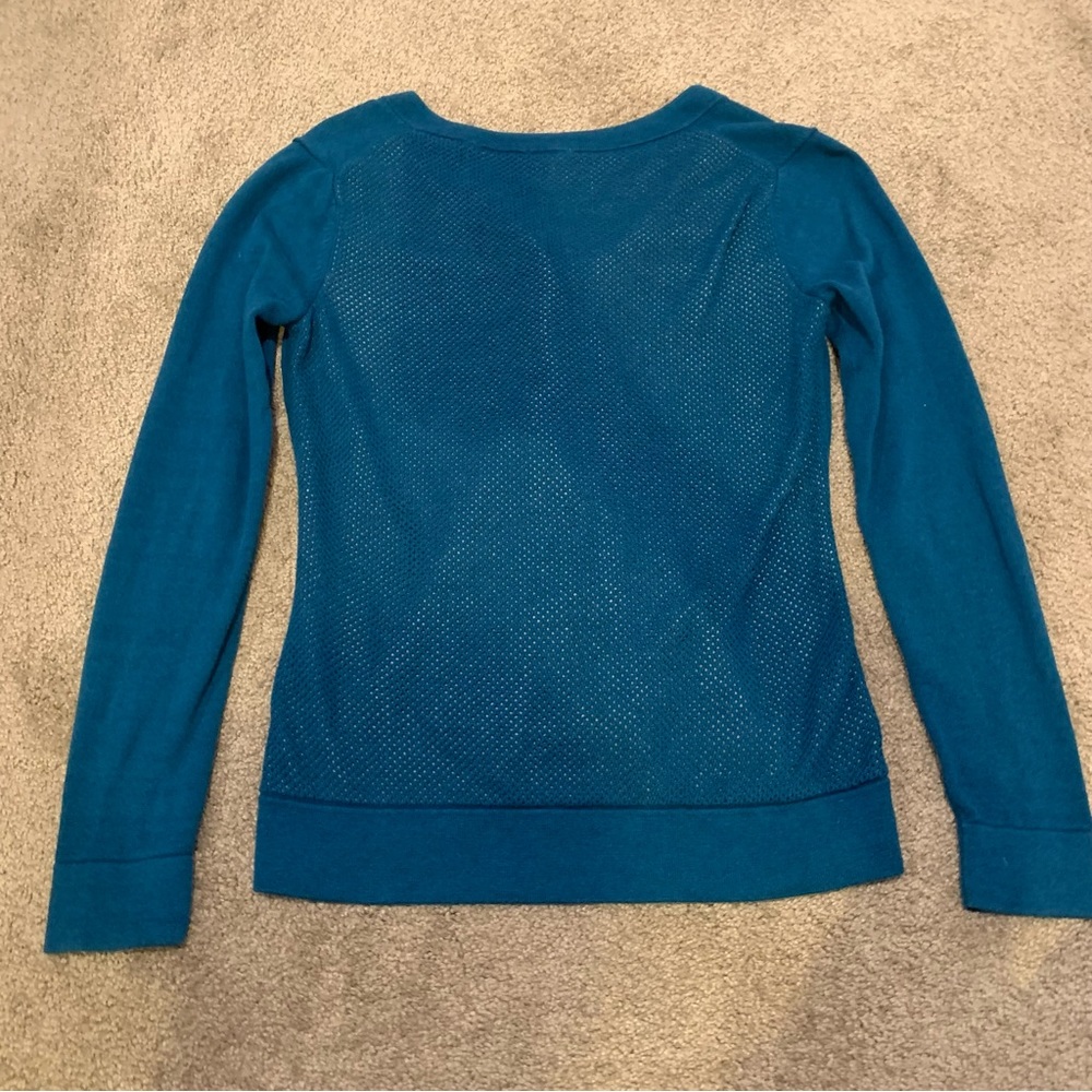 Cabi Moroccan Blue V-Neck Snap-Closure Long-Sleeve Ever Cardigan #3368 Teal - Picture 5 of 6